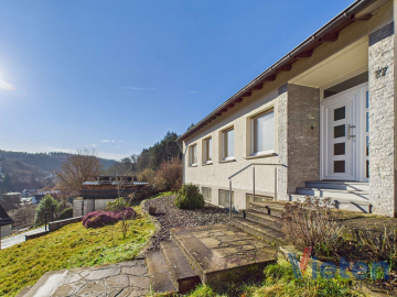 Familienfreundliches Wohnen mit Weitblick – Ihr neues Zuhause mit Kamin, Garten und Privatsphäre, 53937 Schleiden, Einfamilienhaus