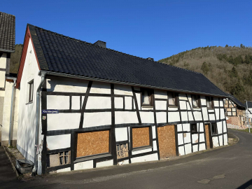 Sind Sie Handwerker und haben eine Vorliebe für Denkmalobjekte?, 53937 Schleiden-Olef, Haus