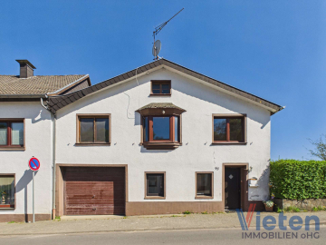 Wohnhaus mit großem Platzangebot in zentraler Lage von Dahlem, 53949 Dahlem, Haus