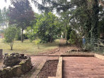 Garten - 3-Zimmer-Wohnung im Obergeschoss mit Gartennutzung und Stellplatz – Einbau-/Wandschränke vorhanden
