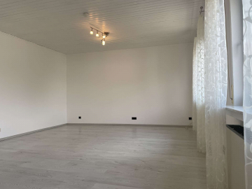 3-Zimmer-Wohnung im Obergeschoss mit Gartennutzung und Stellplatz – Einbau-/Wandschränke vorhanden, 53894 Mechernich, Dachgeschoss