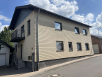 Wohnhaus - 3-Zimmer-Wohnung im Obergeschoss mit Gartennutzung und Stellplatz – Einbau-/Wandschränke vorhanden