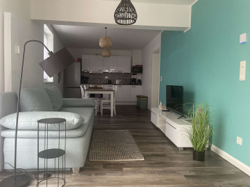 Wohnen mit Flair… 2-Zimmer-Wohnung mit Dachterrasse, 53940 Hellenthal, Wohnung