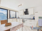 Küche (DG) - Zuhause mit Weitblick – Zweifamilienhaus mit traumhaftem Eifelblick und geschützter Terrasse
