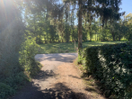 Zufahrt - Wohnen im Grünen…