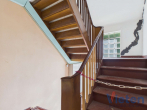 Treppenhaus Hs. Nr. 7 - Mehrfamilienhaus-Ensemble mit 8 Wohneinheiten und Sanierungspotenzial