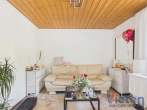 Wohnzimmer (Hs. Nr. 7, EG, rechts) - Mehrfamilienhaus-Ensemble mit 8 Wohneinheiten und Sanierungspotenzial