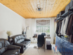 Wohnzimmer (Hs. Nr. 7, EG, rechts) - Mehrfamilienhaus-Ensemble mit 8 Wohneinheiten und Sanierungspotenzial