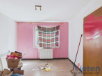 Zimmer (Hs. Nr. 7, OG, rechts) - Mehrfamilienhaus-Ensemble mit 8 Wohneinheiten und Sanierungspotenzial