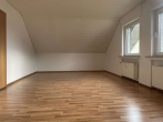 Wohn- & Esszimmer - Schön geschnittene Wohnung wartet auf neuen Mieter